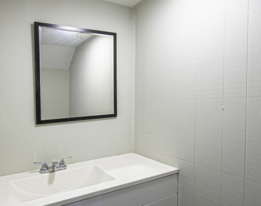 3099 Colonial Way - Photo Thumbnail 4