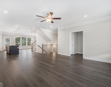 1317 Rosen Road - Photo Thumbnail 6