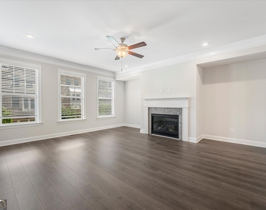 1317 Rosen Road - Photo Thumbnail 4