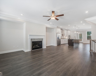 1317 Rosen Road - Photo Thumbnail 5