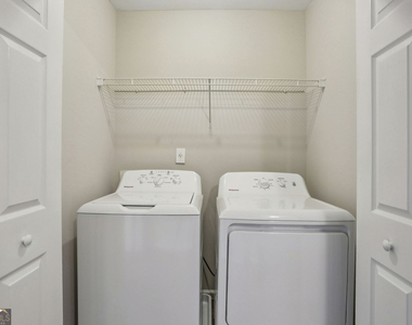 642 Bernay Way - Photo Thumbnail 14