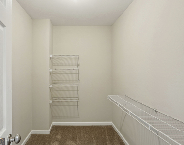 642 Bernay Way - Photo Thumbnail 11