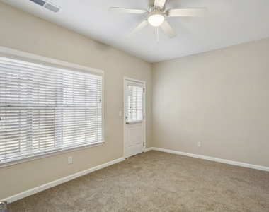642 Bernay Way - Photo Thumbnail 19