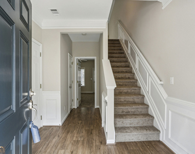 642 Bernay Way - Photo Thumbnail 1
