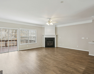 642 Bernay Way - Photo Thumbnail 2