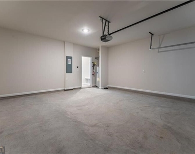 4129 Oakwood Terrace Court - Photo Thumbnail 16