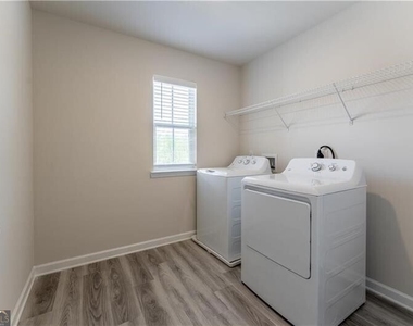 4129 Oakwood Terrace Court - Photo Thumbnail 18