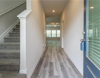 4129 Oakwood Terrace Court - Photo Thumbnail 4