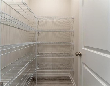 4129 Oakwood Terrace Court - Photo Thumbnail 14