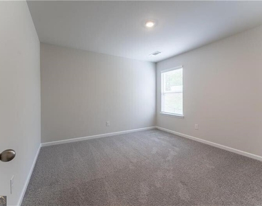 4129 Oakwood Terrace Court - Photo Thumbnail 32