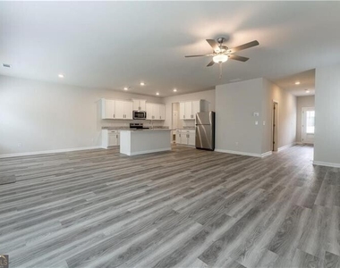 4129 Oakwood Terrace Court - Photo Thumbnail 7