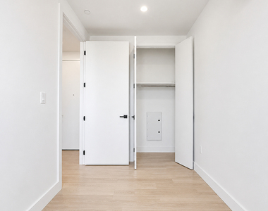 1629 Brooklyn Avenue - Photo Thumbnail 5