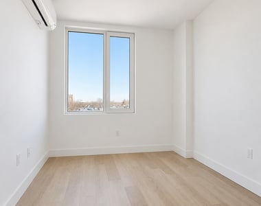 1629 Brooklyn Avenue - Photo Thumbnail 3