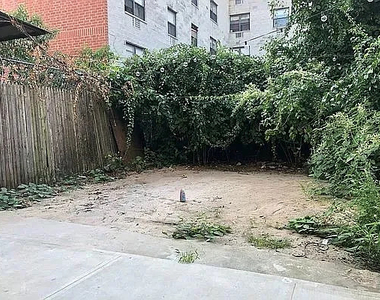 165 Covert Street - Photo Thumbnail 14