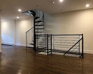 165 Covert Street - Photo Thumbnail 7