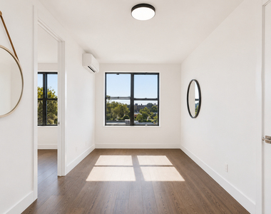 2250 Clarendon Road - Photo Thumbnail 2