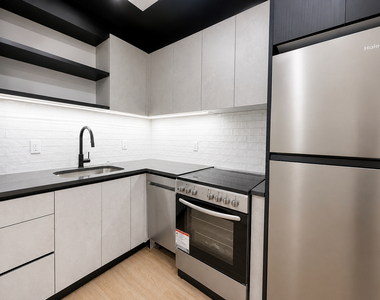2324 bedford - Photo Thumbnail 1