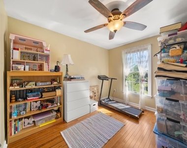 32 Montville Ave - Photo Thumbnail 20
