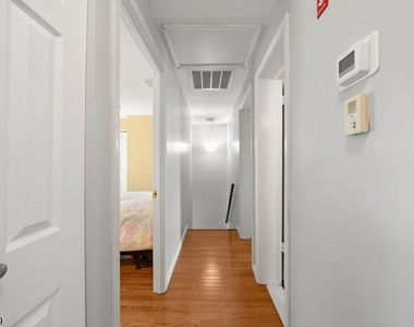 32 Montville Ave - Photo Thumbnail 13