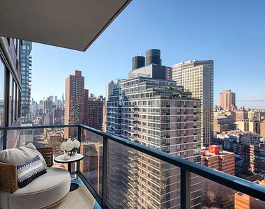 301 East 94th th - Photo Thumbnail 1