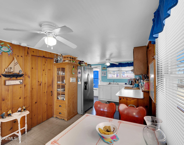 28 11th Lane - Photo Thumbnail 7