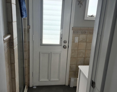23 E Surf Way - Photo Thumbnail 24