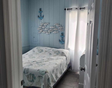 23 E Surf Way - Photo Thumbnail 16