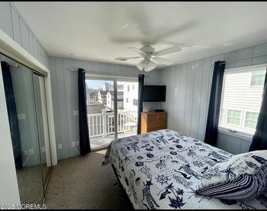 23 E Surf Way - Photo Thumbnail 18