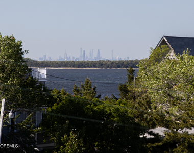 31 Washington Avenue - Photo Thumbnail 1