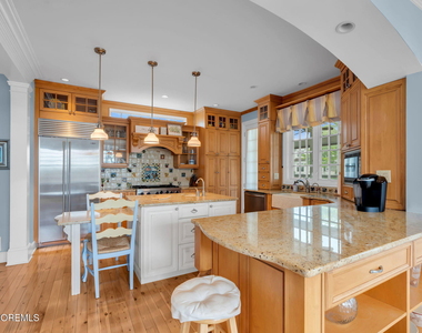 100 Chicago Boulevard - Photo Thumbnail 9