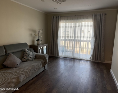 15 Beachway Avenue - Photo Thumbnail 6