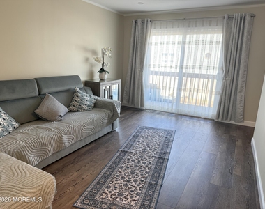 15 Beachway Avenue - Photo Thumbnail 5