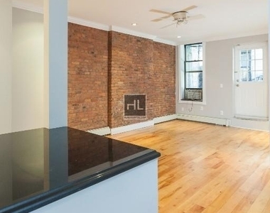 Avenue B - Photo Thumbnail 4