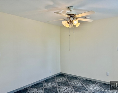 158 Avenue - Photo Thumbnail 6