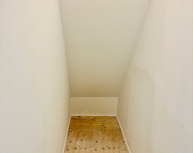 158 Avenue - Photo Thumbnail 8