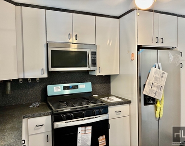 158 Avenue - Photo Thumbnail 1