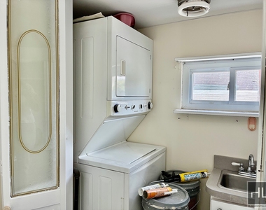 158 Avenue - Photo Thumbnail 5