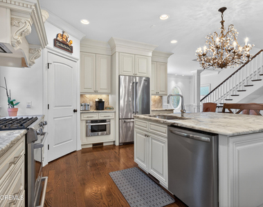 29 Lafayette Street - Photo Thumbnail 14