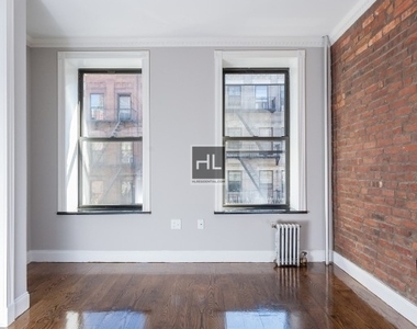 W 103rd St. - Photo Thumbnail 4