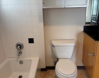 329 E Colorado Boulevard - Photo Thumbnail 21