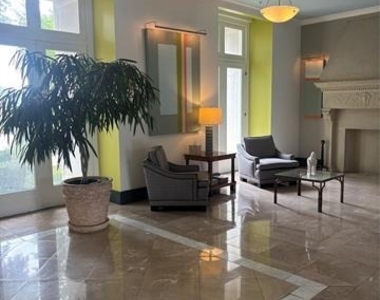 329 E Colorado Boulevard - Photo Thumbnail 31