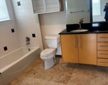 329 E Colorado Boulevard - Photo Thumbnail 19