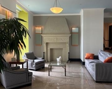 329 E Colorado Boulevard - Photo Thumbnail 32
