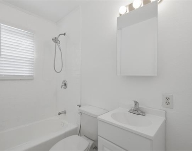 620 E Sears Street - Photo Thumbnail 20