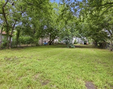 620 E Sears Street - Photo Thumbnail 23