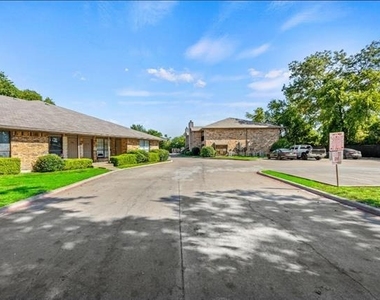 1935 Cranford Drive - Photo Thumbnail 1