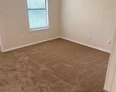 6316 Woodmont Court - Photo Thumbnail 11