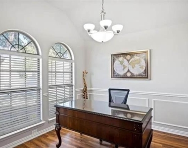 8336 Trinity Vista Trail - Photo Thumbnail 2
