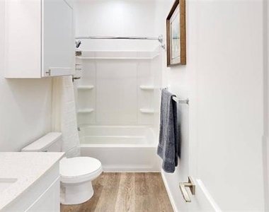 3235 Dallas Street - Photo Thumbnail 13