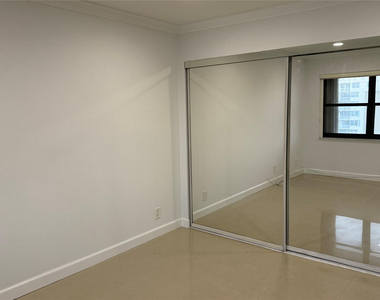 5100 N Ocean Boulevard - Photo Thumbnail 17